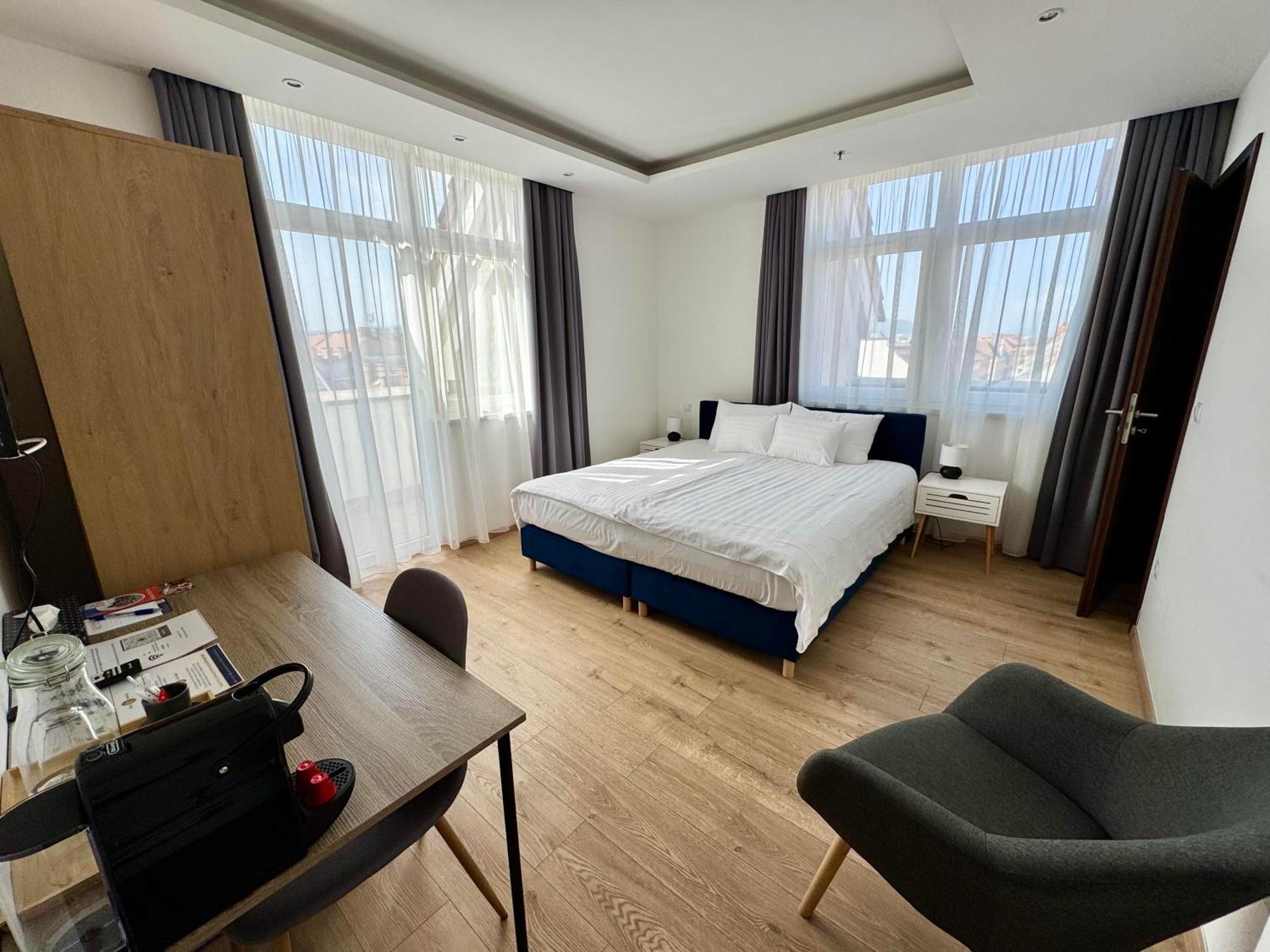 Rooftop City Residence With Deep Garage Budapeşte Dış mekan fotoğraf