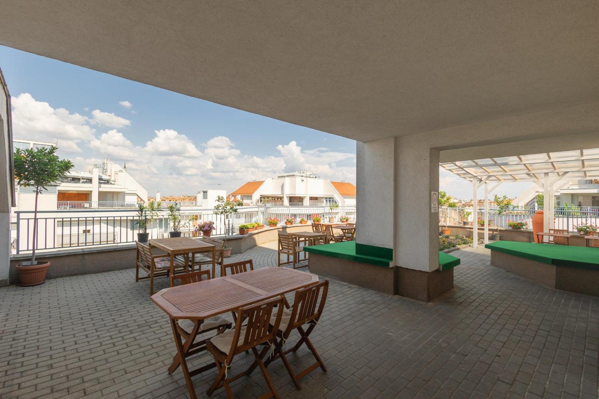 Rooftop City Residence With Deep Garage Budapeşte Dış mekan fotoğraf